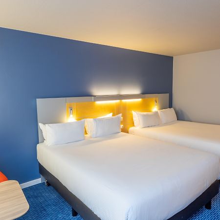 Holiday Inn Express & Suites Ghent By Ihg Exterior photo