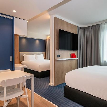 Holiday Inn Express & Suites Ghent By Ihg Exterior photo